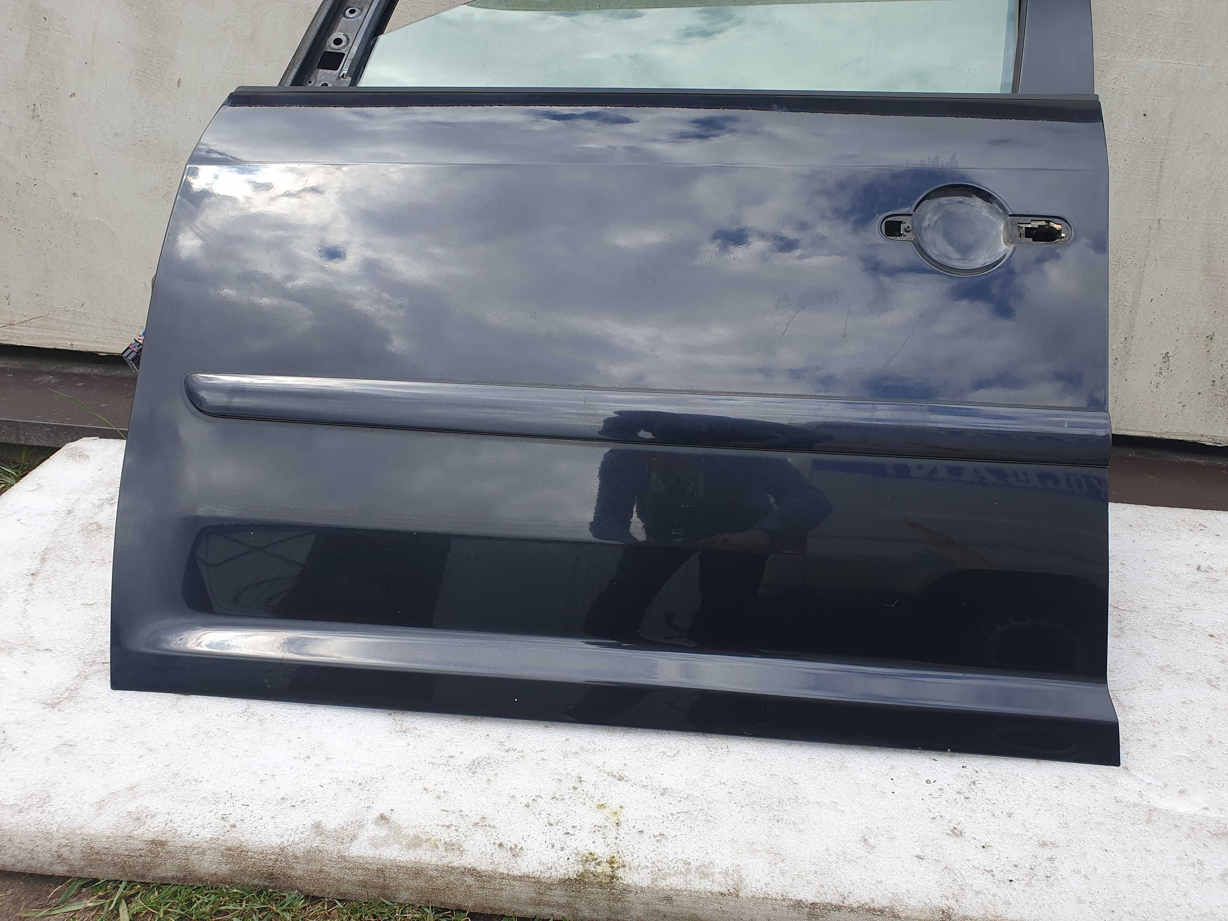 Drzwi lewe przód Vw Touran 04 rok lakier LC9Z bez rdzy b.ładne