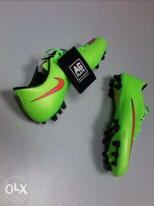 Chuteiras Nike Mercurial nº 40 - NOVAS e ORIGINAIS