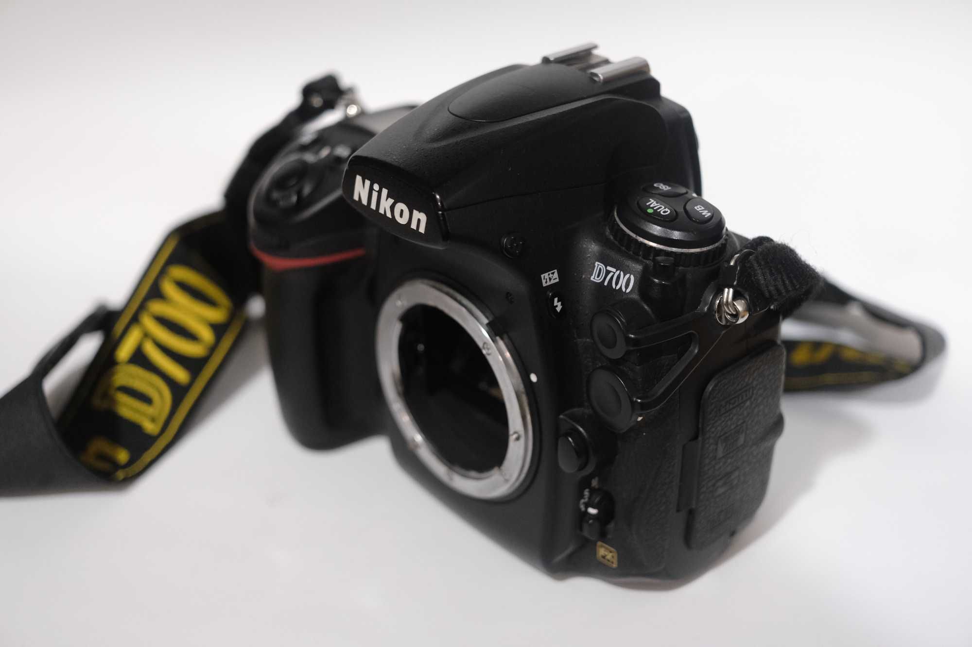 Nikon D700 body у гарному стані