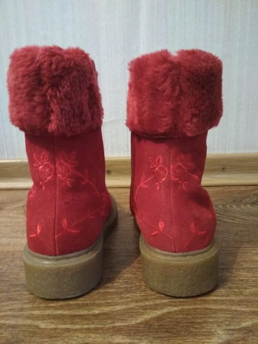 Дитячі сапожки на дівчинку