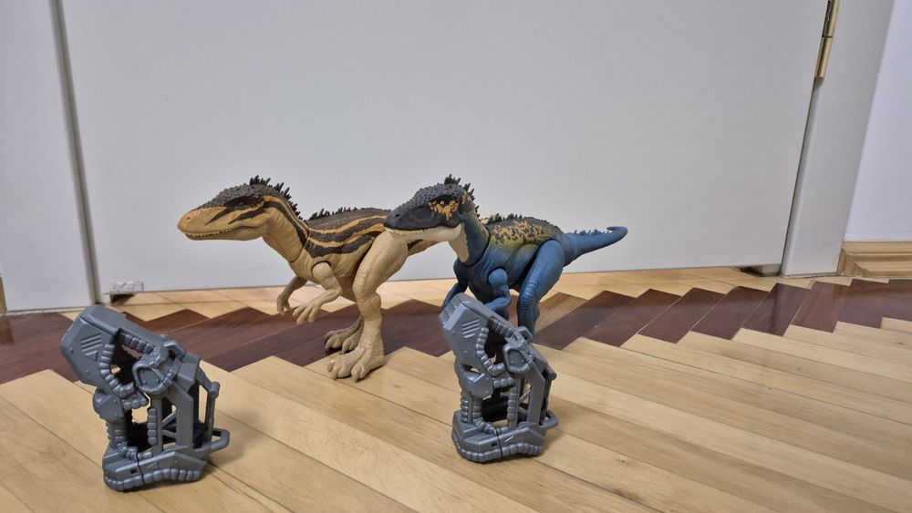 Фігурки динозаврів jurassic world matell кархарадонтозаври.