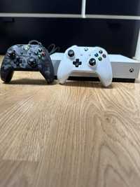 Xbox One S dignital 1 TB + 2 pady