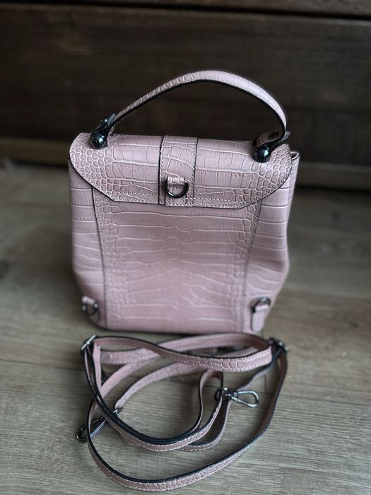 Шкіряна сумка італія пудровий колір, сумка-рюкзачок