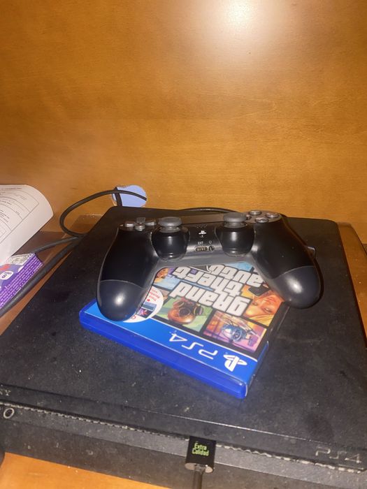 ps4 funciona muito bem,