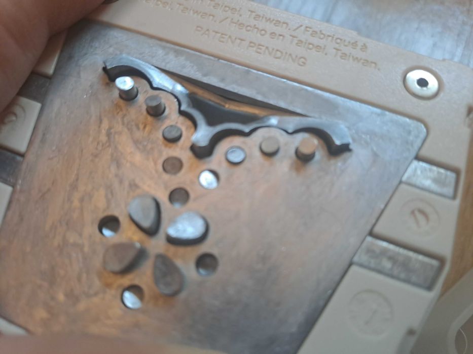 Martha Stewart Circle Edge Punch