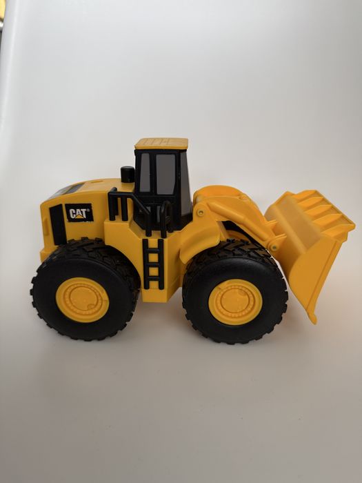Машина CAT бульдозер самоскид