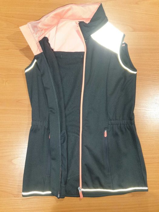 Жилет спортивний