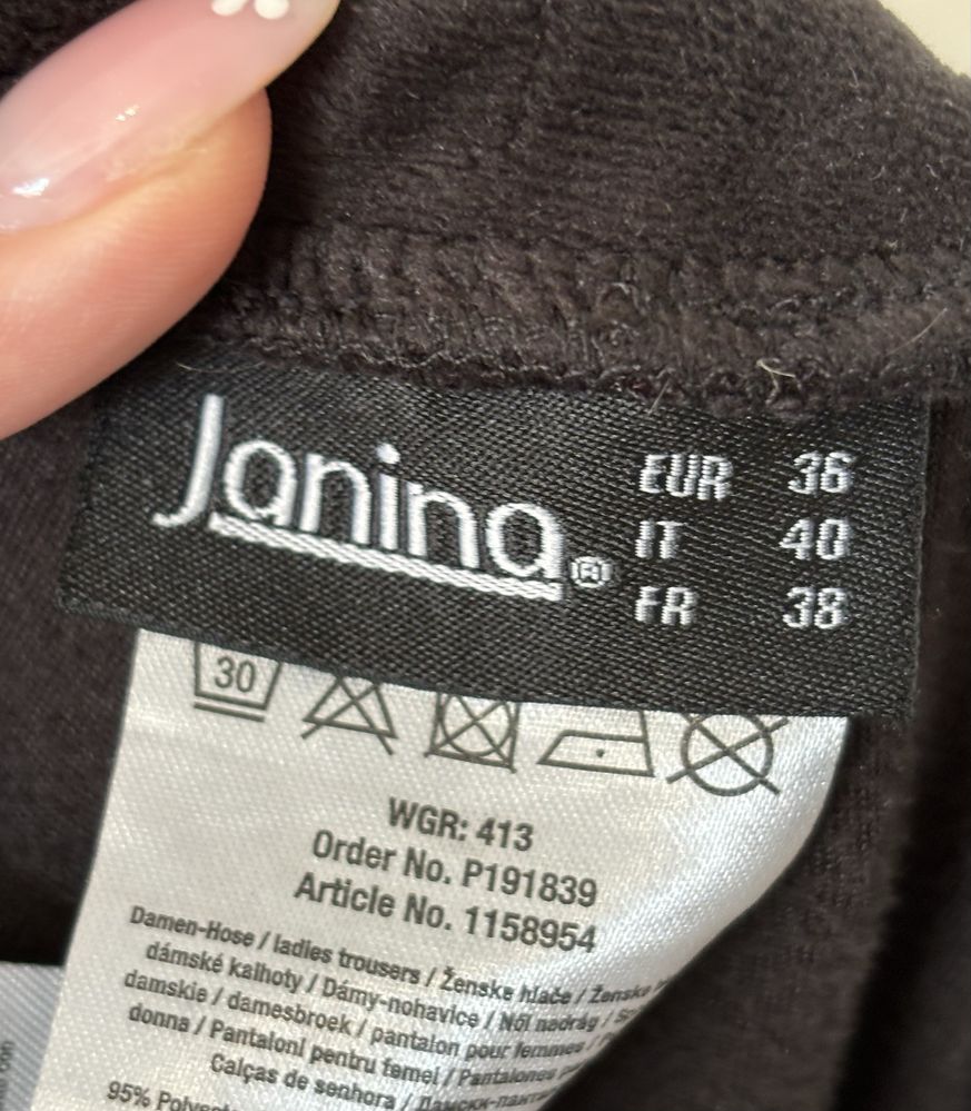 Czarny dres welurowy damski bluza i spodnie na gumce S Janina