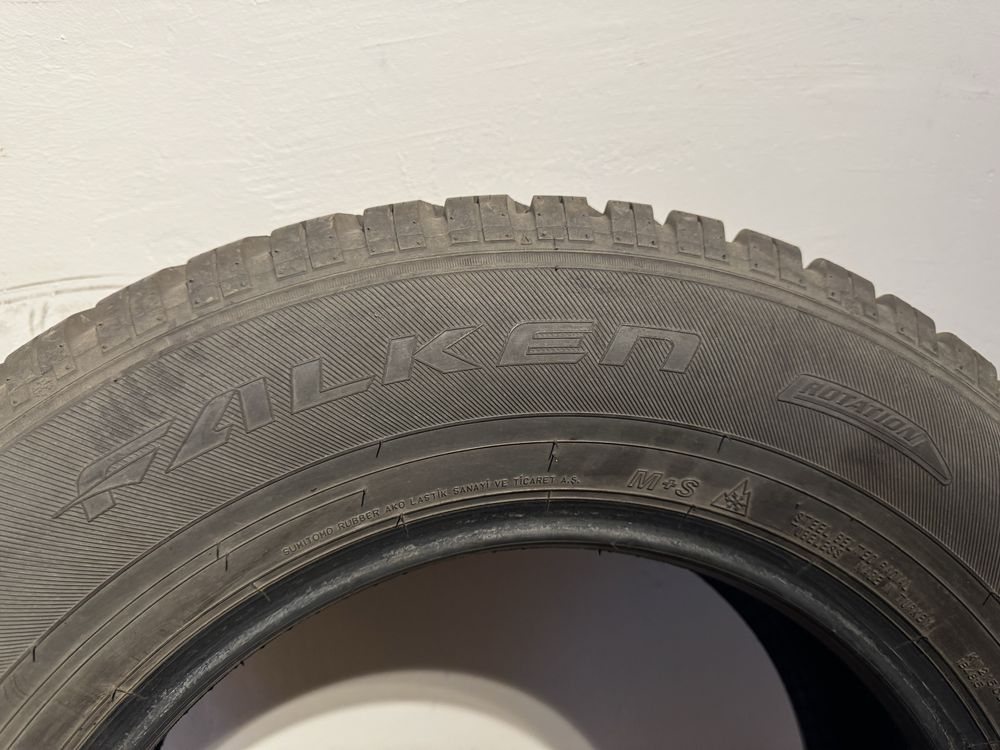 Opony zimowe Falken 215/70/16 SUV 2020r
