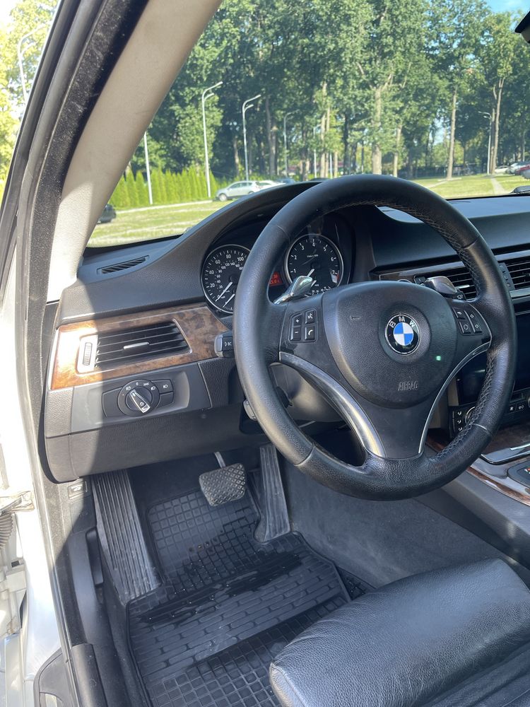 Продам БМВ е92 335і