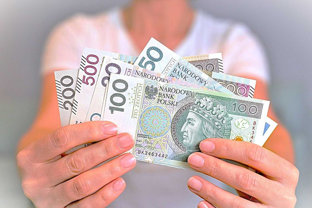 Kredyt, pożyczka, finansowanie, pomoc dla zadłużonych