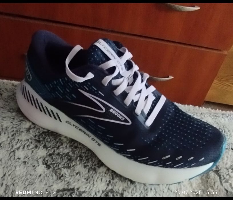 Кросівки фірмові brooks 41 р.