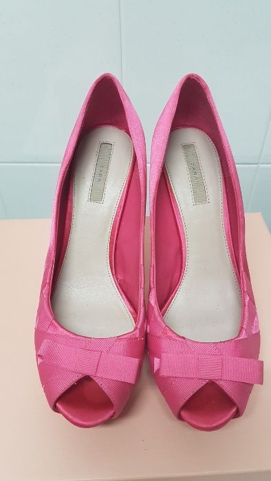 Sapatos rosa Zara