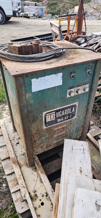 Maquina de moldar ferro