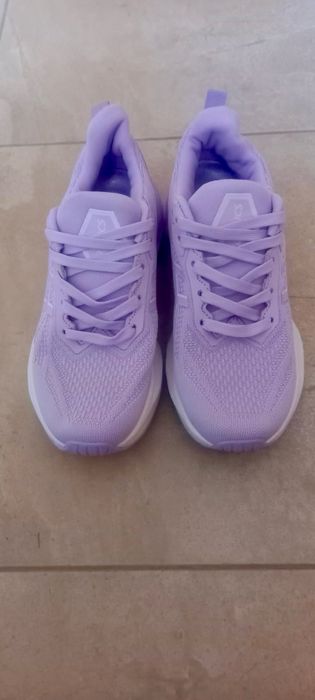 Жіночі кросівки Asics