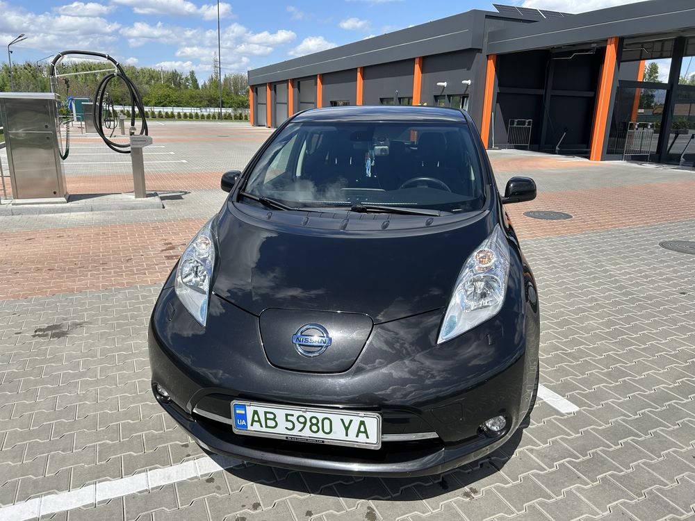 Нісан Ліф Nissan Leaf електро
