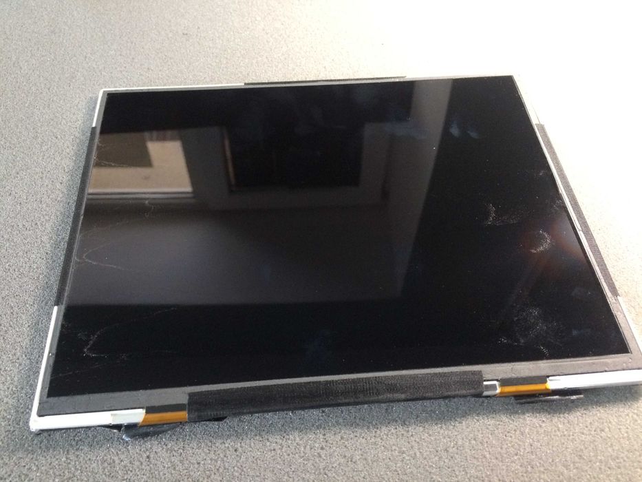 Дисплей и тач-скрин 10"