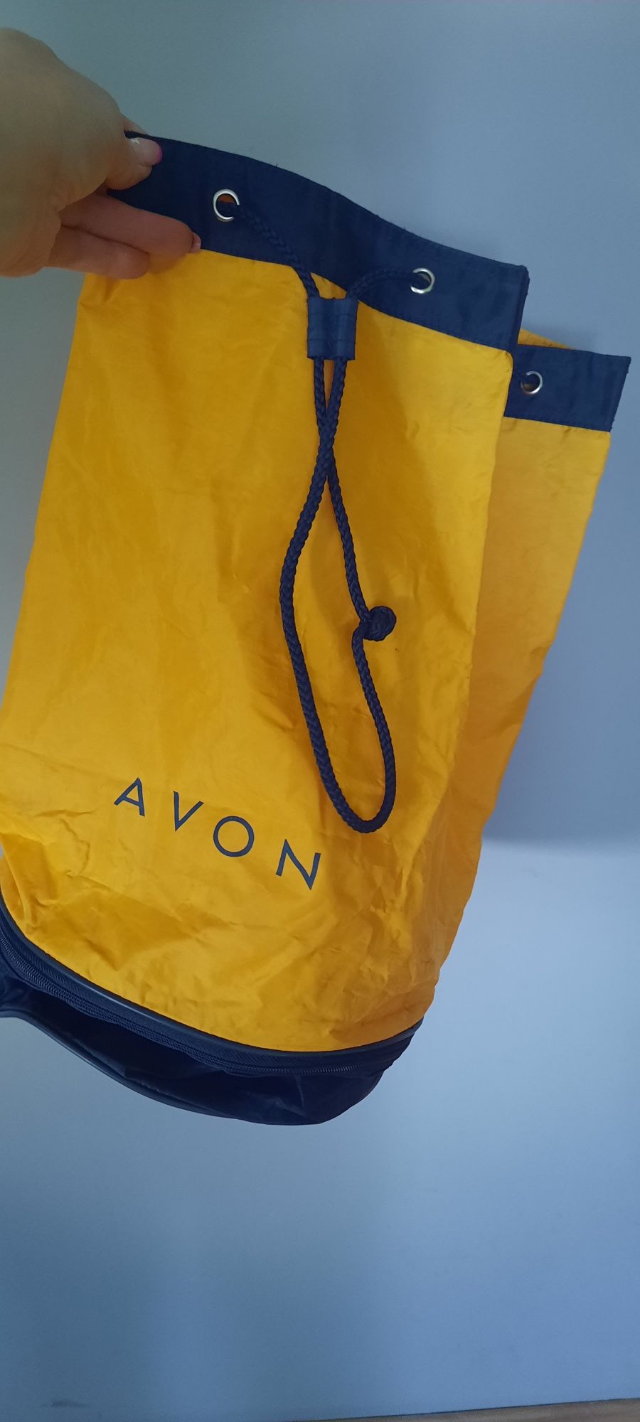Worek na ramie Avon