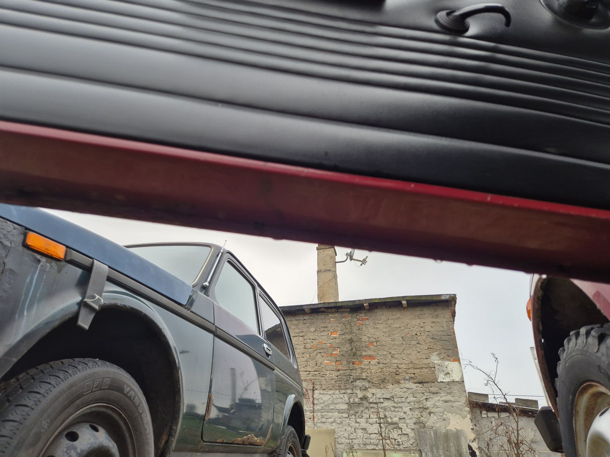 Lada 4x4 niva drzwi