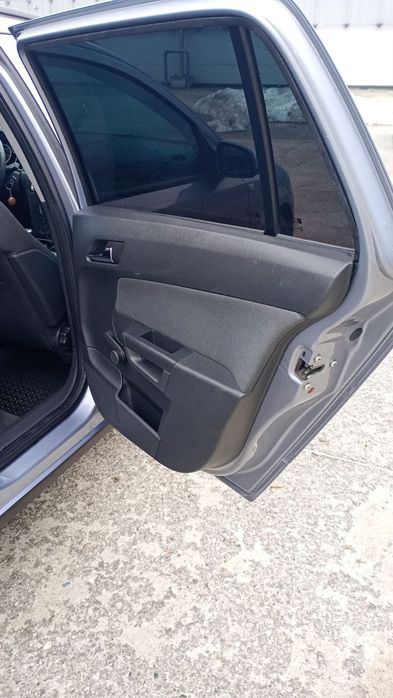 Продам Opel Astra H