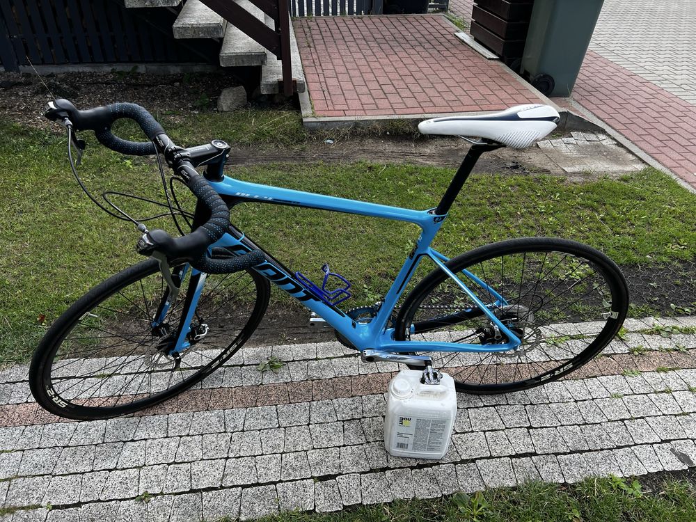 Giant Defy Advanced 3 – karbon, mało używany, dobry stan