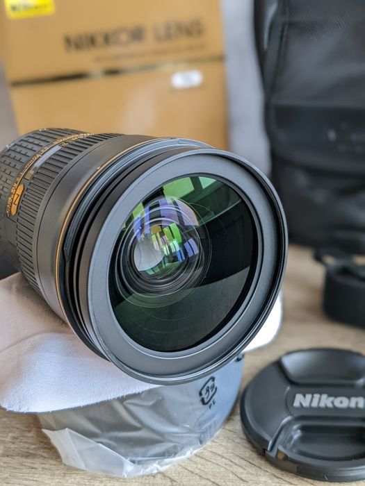 Об'єктив Nikon AF-S 24-70 мм f/2.8G ED для дзеркальних фотокамер Nikon
