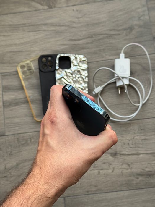 Продам iPhone 12 Pro 128GB Pacific Blue Neverlock