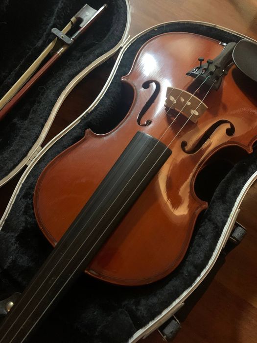 Скрипка 4/4 в ідеальному стані