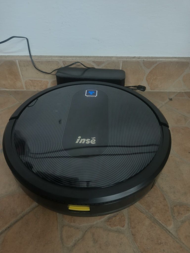 Robot sprzątający Inse