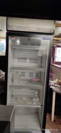Продам холодильный шкаф однодверный с антивандалкой Б/У.