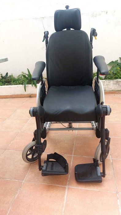 Cadeira de Rodas Manual