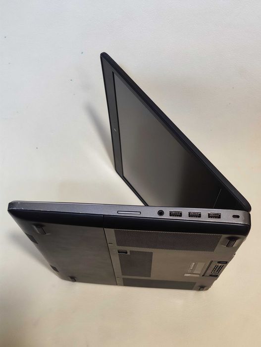 Ноутбук 4K IPS Dell Precision 7520 Core i7/16Gb/SSD/Radeon Pro WX