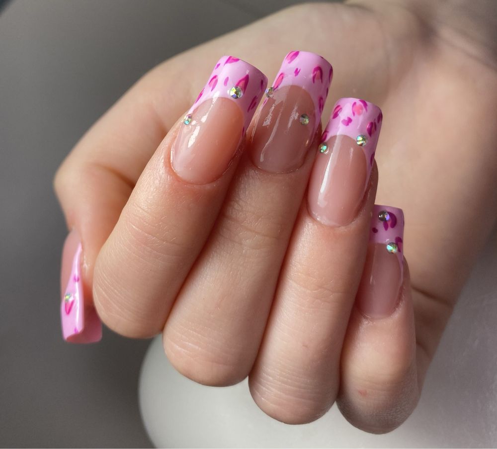 Manicure zelowy, hybrydowy przedluzanie paznokci Słupsk