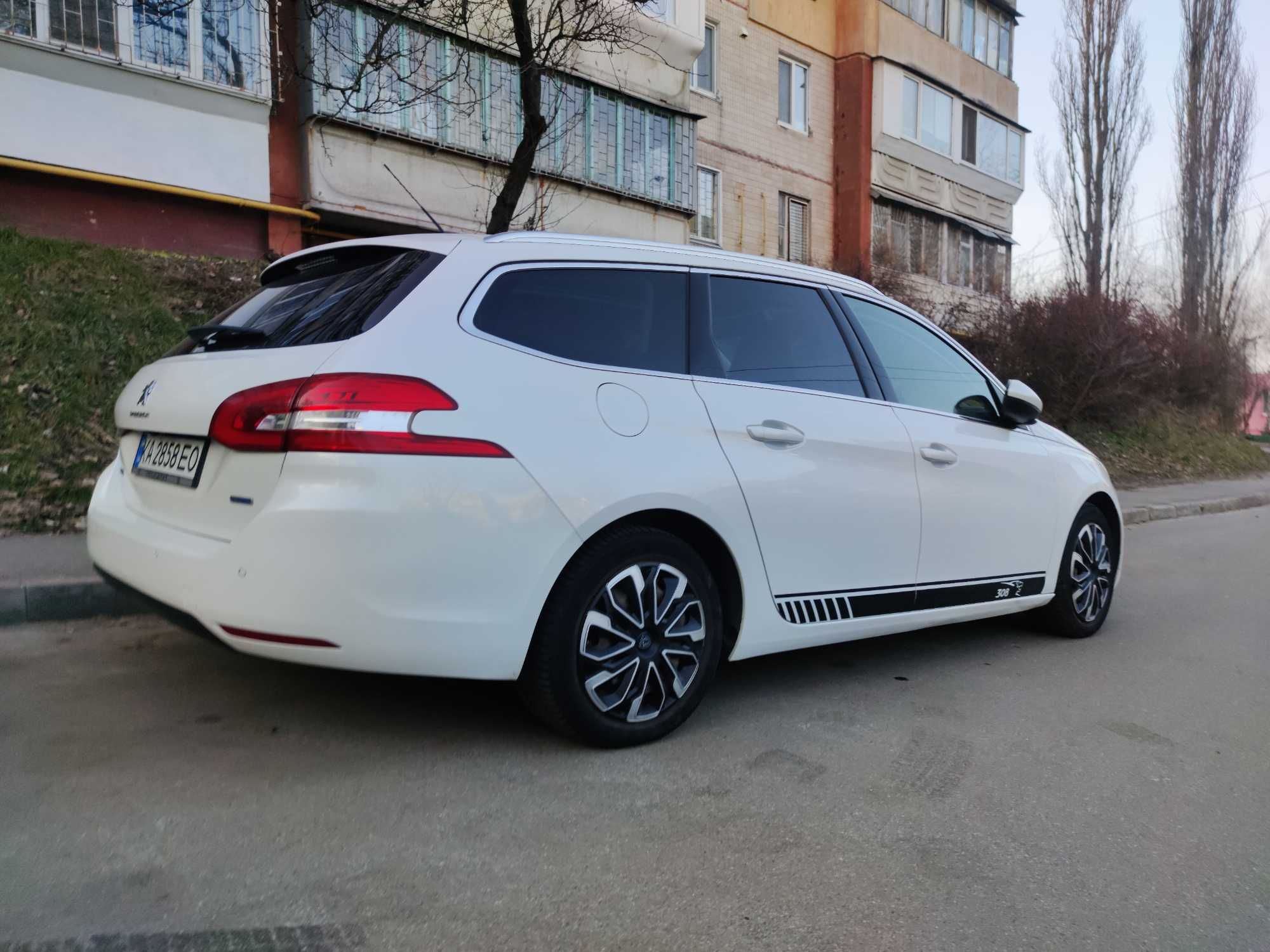 Peugeot 308 Active Панорама