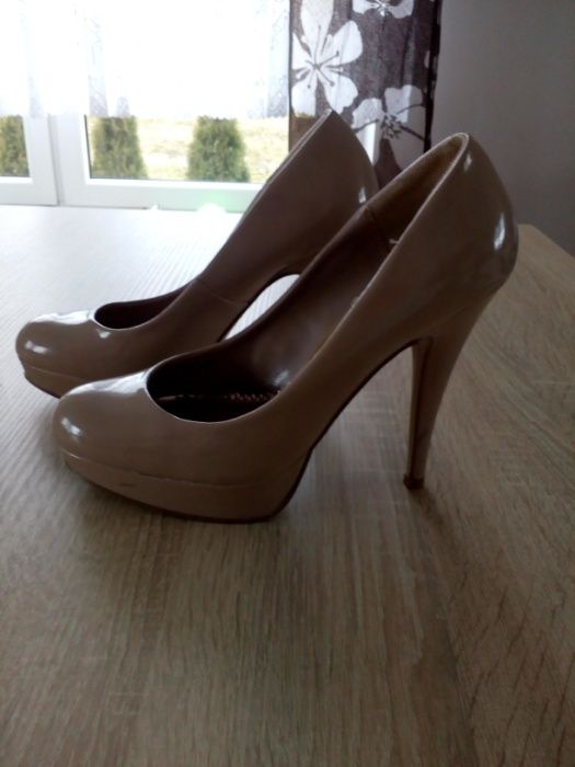 Buty szpilki beż camel r. 38