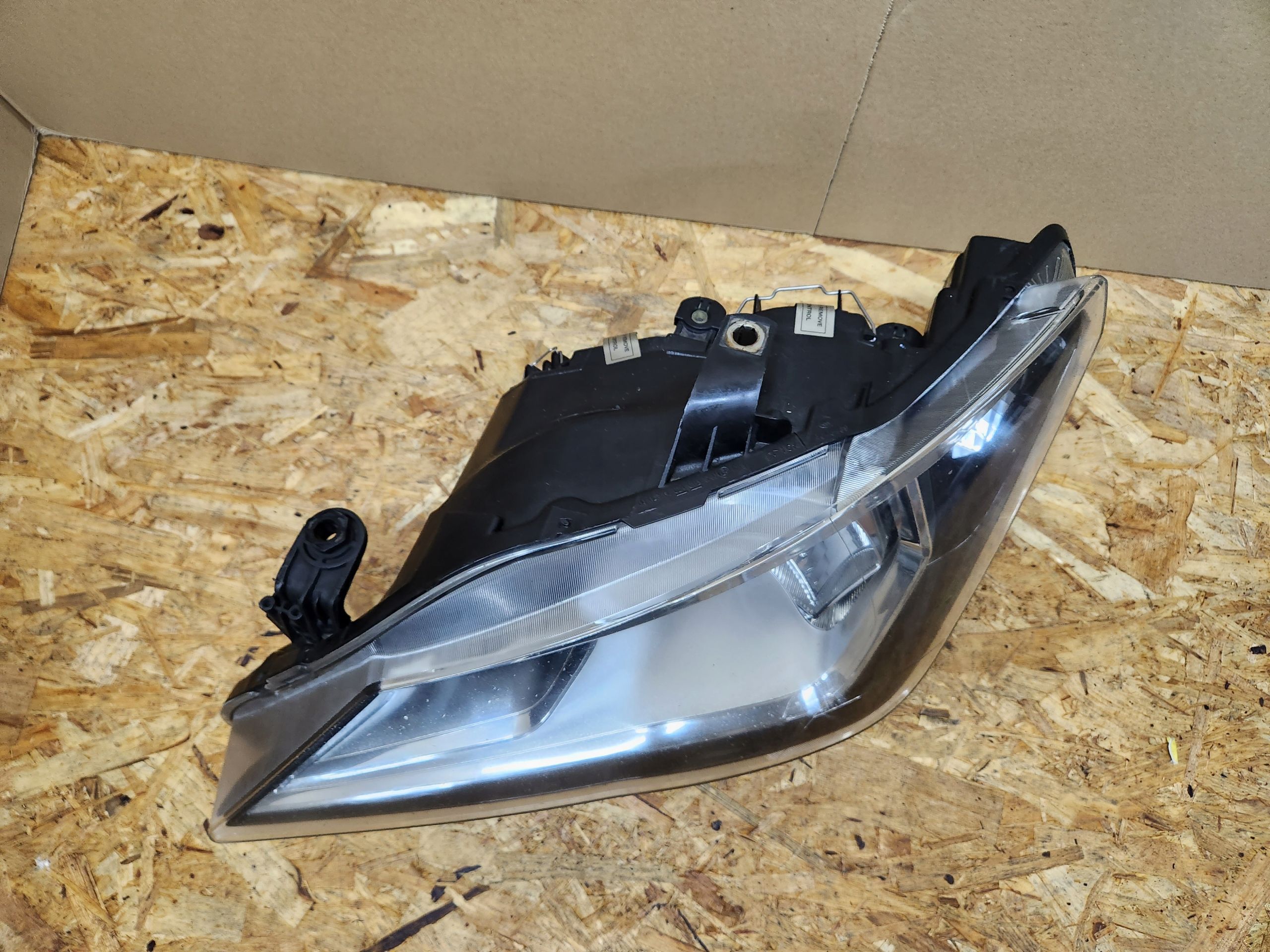 Seat Ibiza 4 Iv Lift 6j1/15- Lampa Lewy Lewa Przód Europa