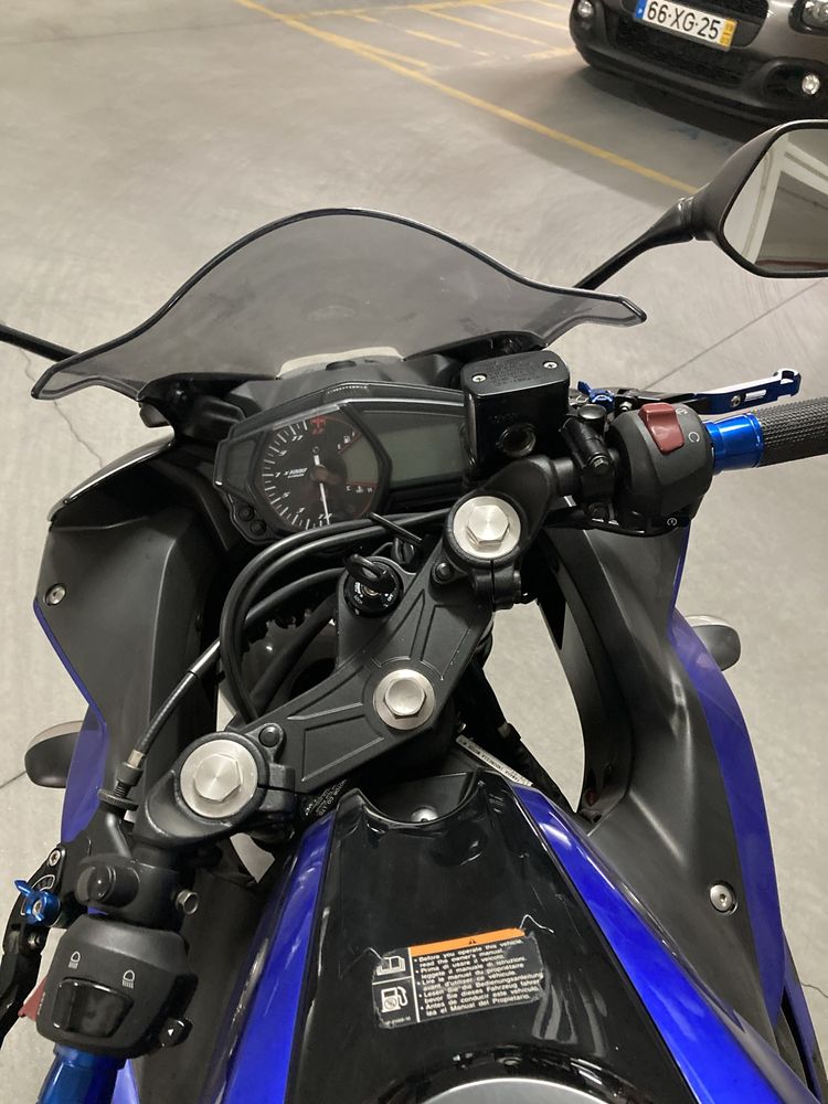 Yamaha YZF R3 Race Blue