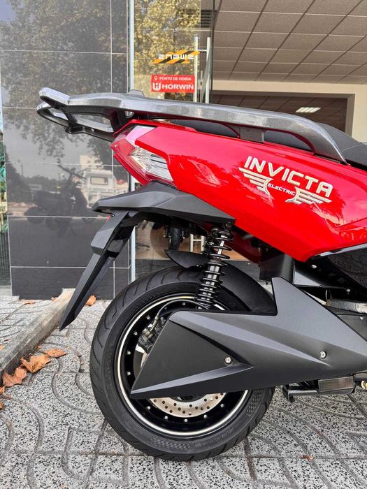 Mota Elétrica INVICTA NEILA - 125KM/H - NOVA