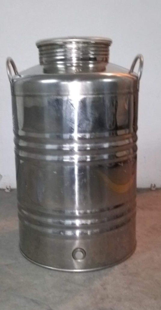 Cuba em inox 50 L com torneira