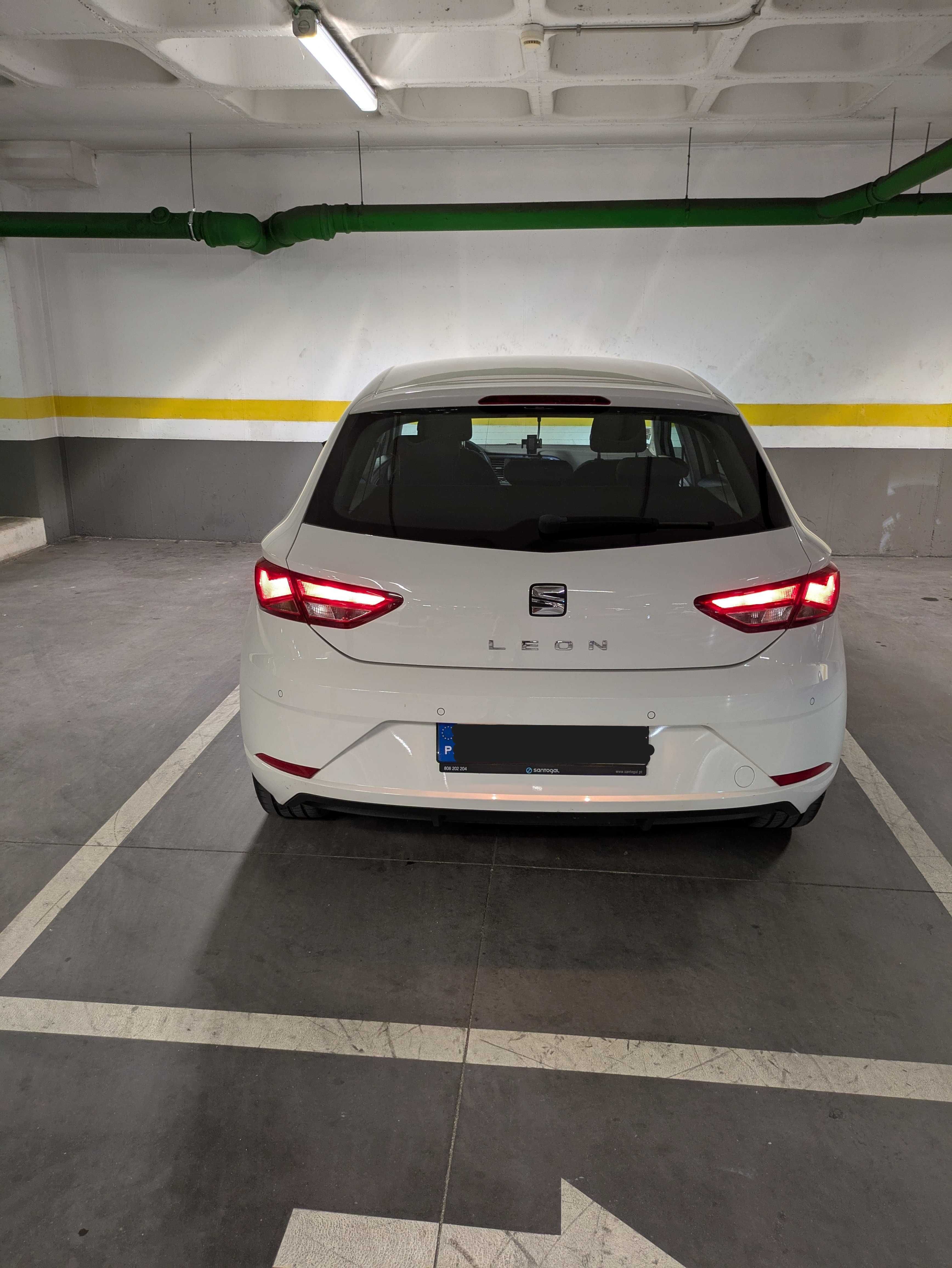 Seat Leon 1.0 Eco TSI Style de 2020 a Gasolina - 21 000 km