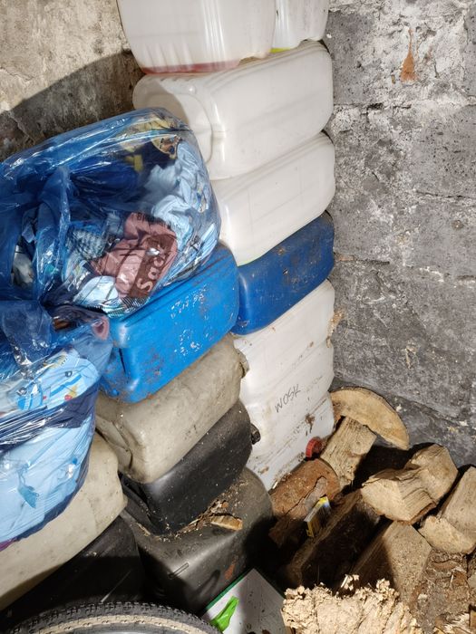 Bańki 30L około 18 sztuk