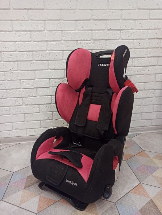 Акция!!!  1890 грн. Автокрісло Recaro Young Sport (9-36 кг)