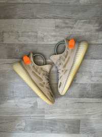 Кросівки в стилі Adidas Yeezy Boost