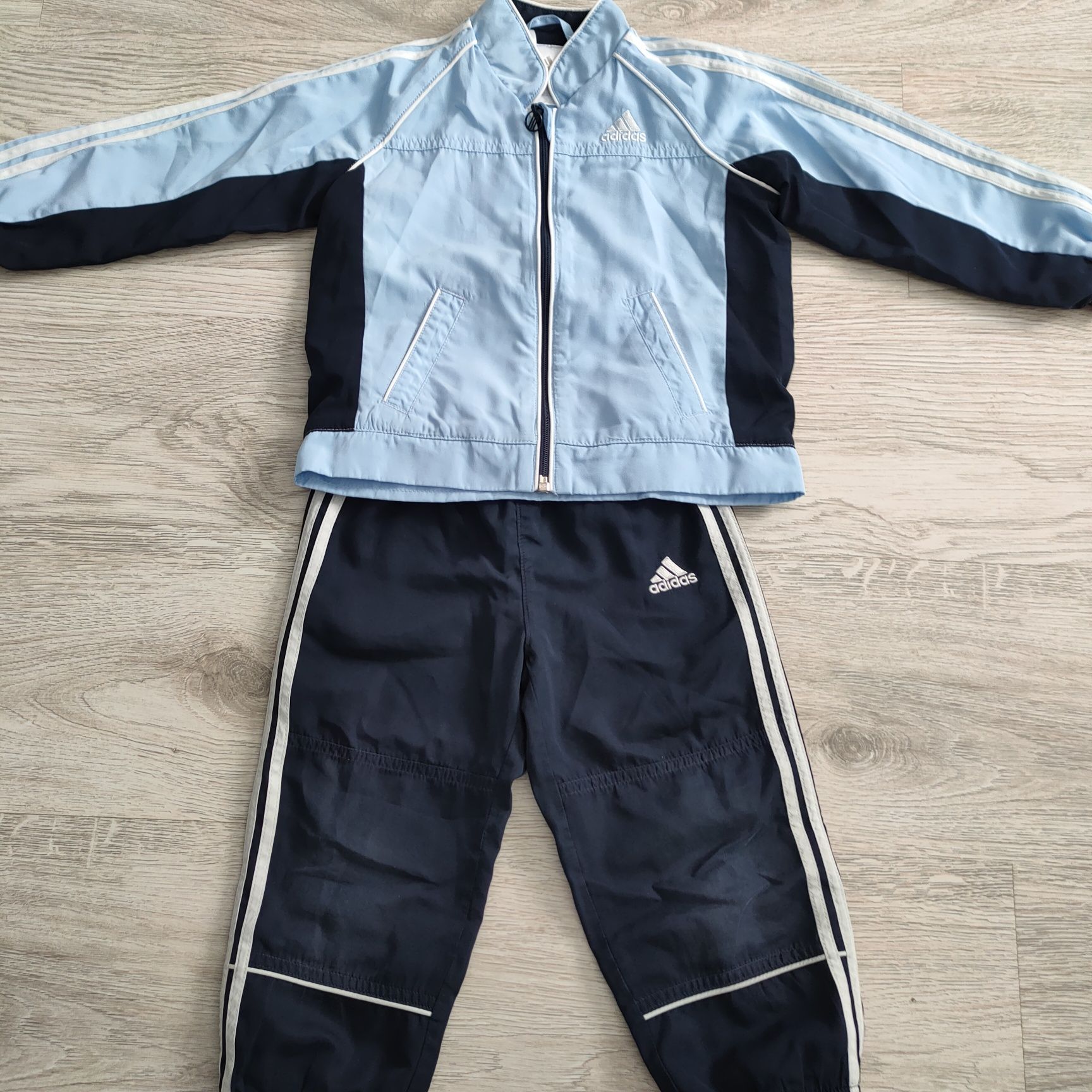 Dres dziecięcy adidas 92