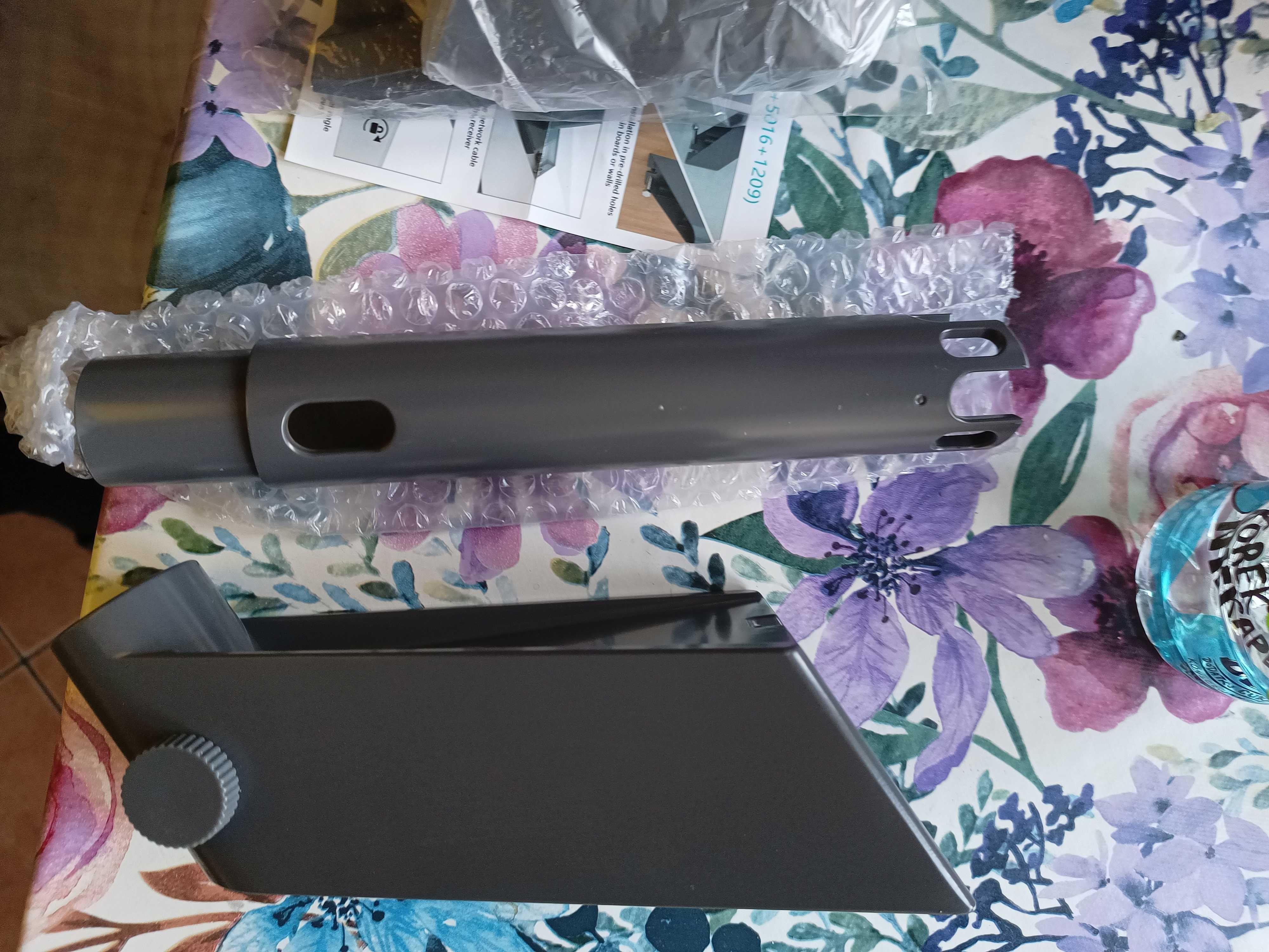 Uchwyt do ściany 2 Adaptorami STARLINK gen 3 i STARLINK MINI gen 3