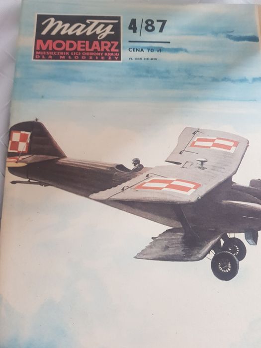 mały modelarz do sklejania