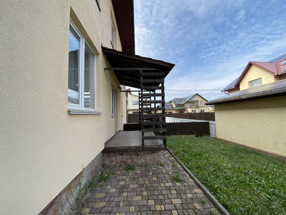 Таунхаус з міськими комунікаціями