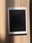 iPad novo, com pouco uso