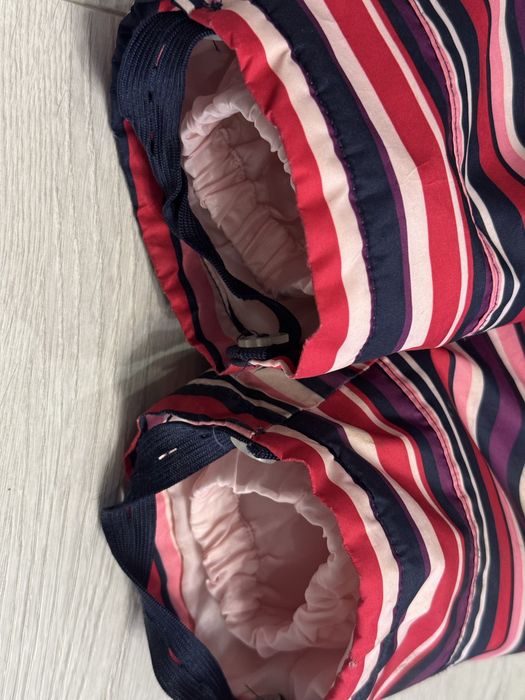 Комбінезон для дівчинки.