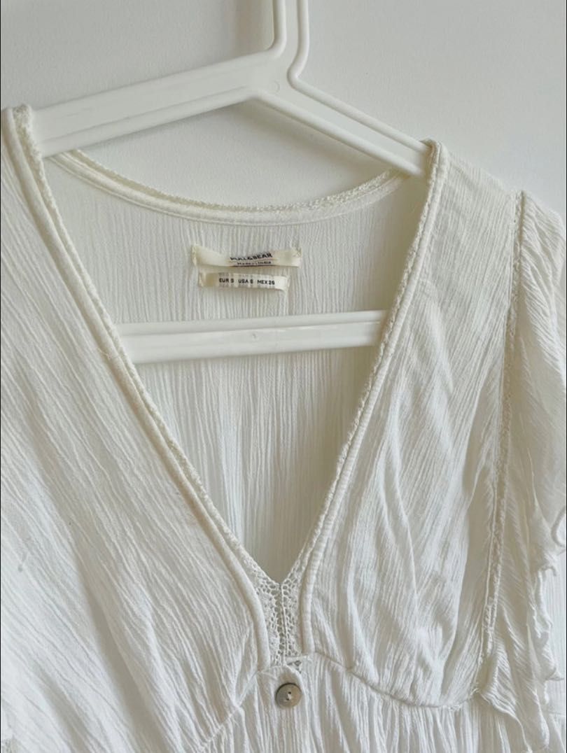 Zwiewna biała sukienka z guzikami na lato boho Pull&Bear rozmiar S